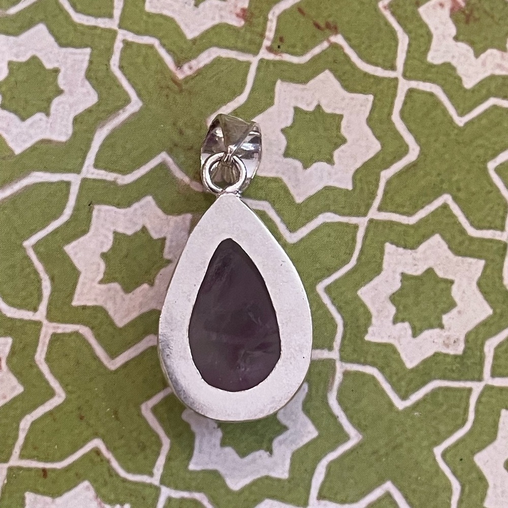 Natural Sage Amethyst Silver Plated Teardrop Pendant Light Purple – BRAND NEW - Picture 4 of 5